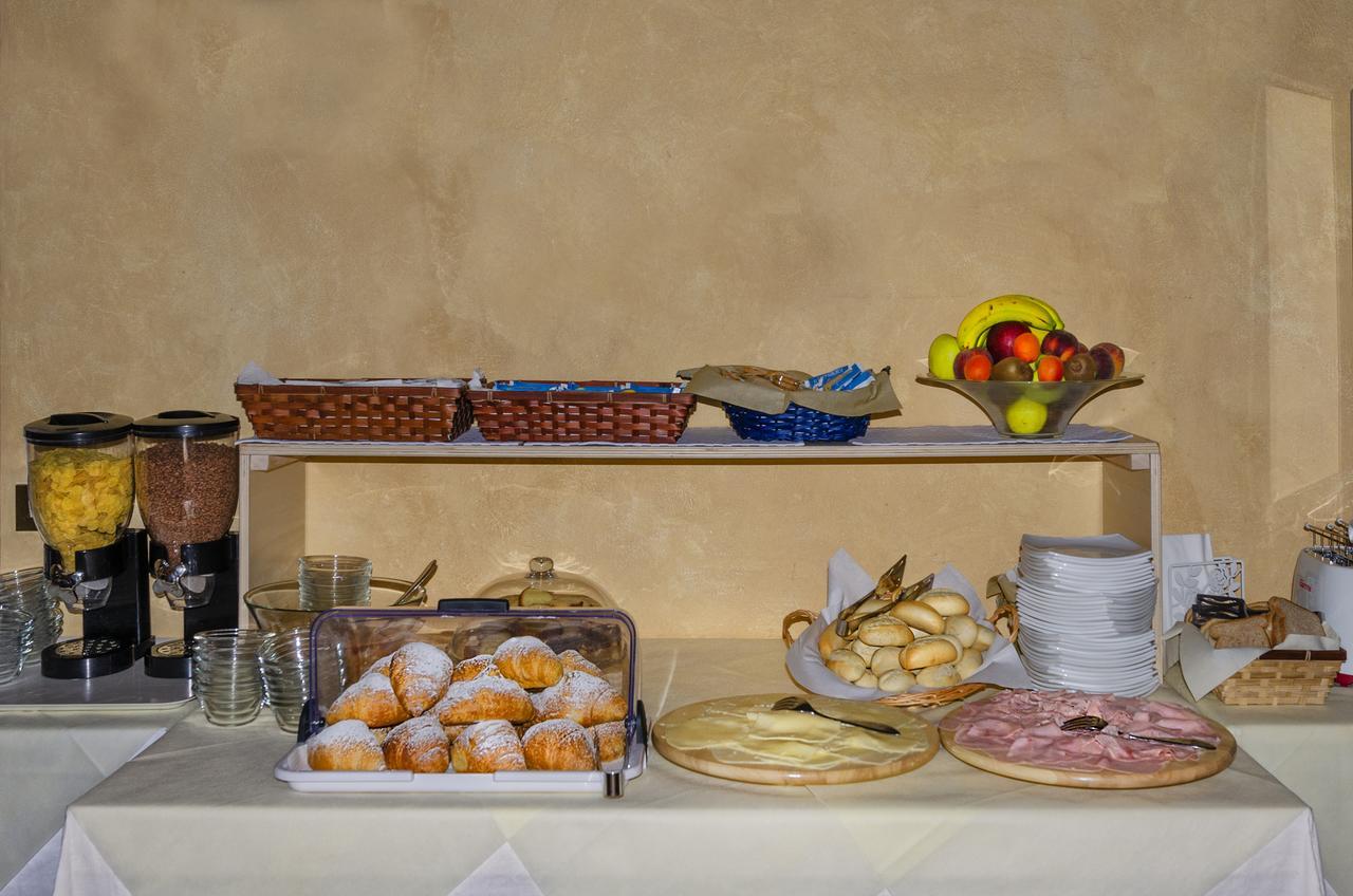 Hotel Casa Diocesana Di Lucca Kültér fotó